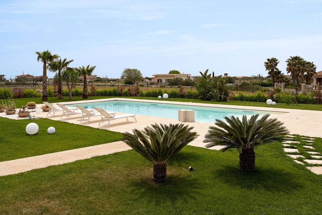 Villa Paradiso With Private Pool, Bbq Area, Huge Garden And Free Parking Modica Exterior photo